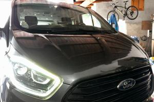 Ford Tourneo Custom sport 170cv