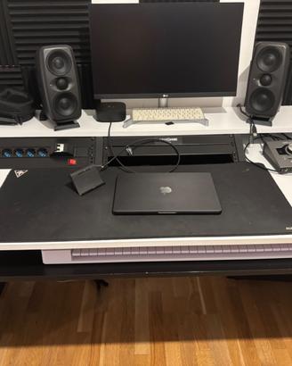Thomann combodesk88