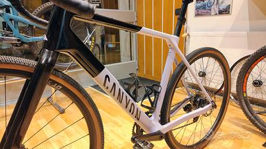 canyon gravel grail cf SL 8