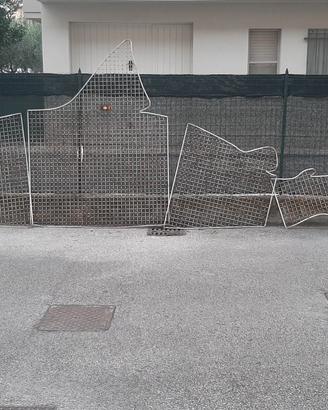 Insegna a forma di Squalo