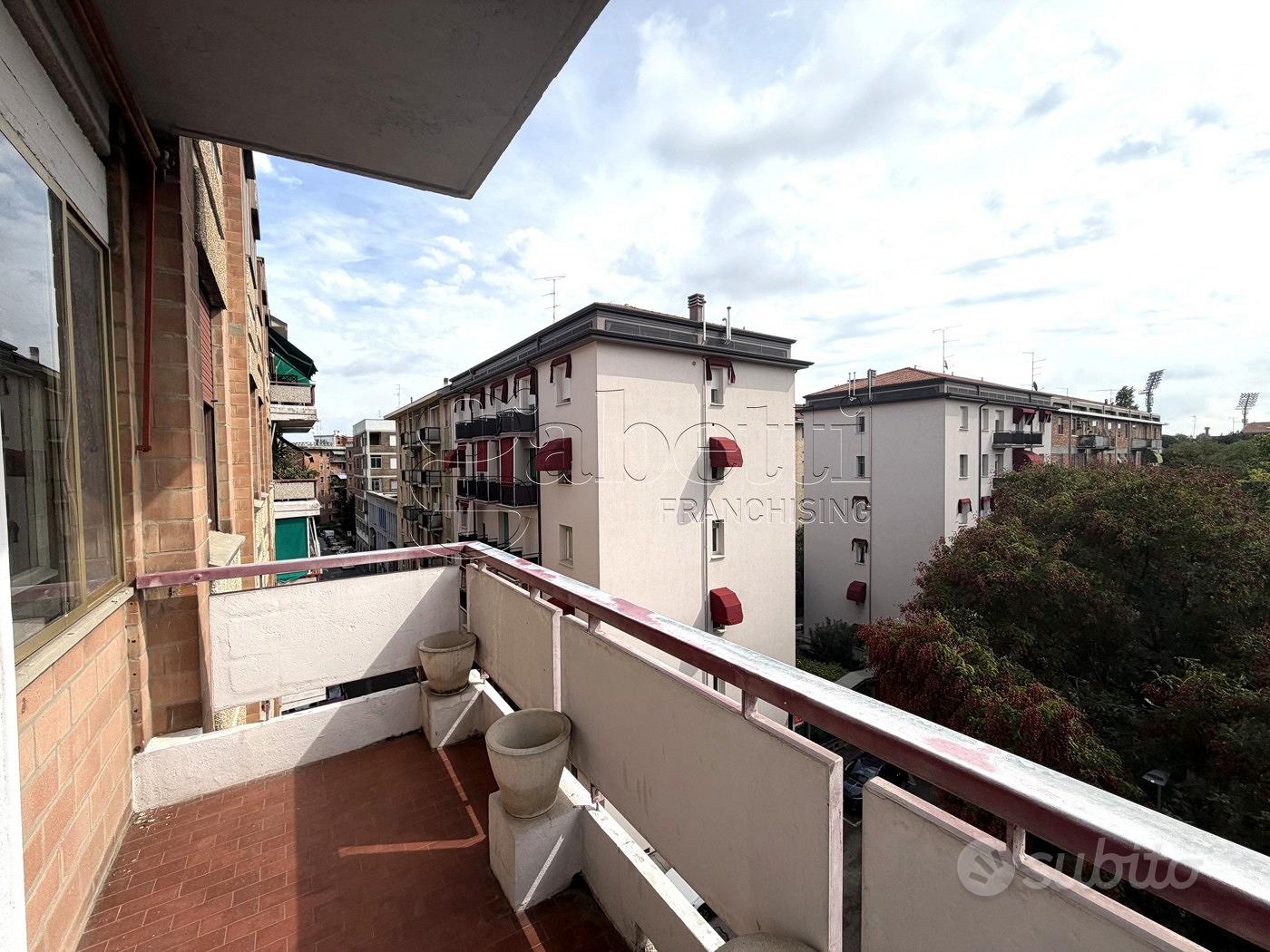Appartamento – Ferrara, Centro cittadino, Giardino - Vista 3