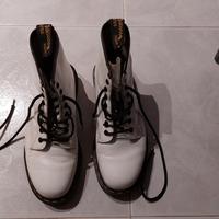 Dr Martens taglia 39.5