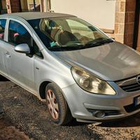 Opel corsa 4° serie anno 2008 1.3 mjt diesel