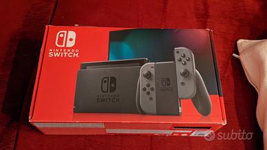 Nintendo Switch in perfette condizioni + gioco