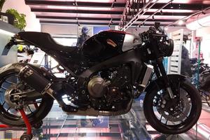 YAMAHA XSR 900 FULL RIZOMA