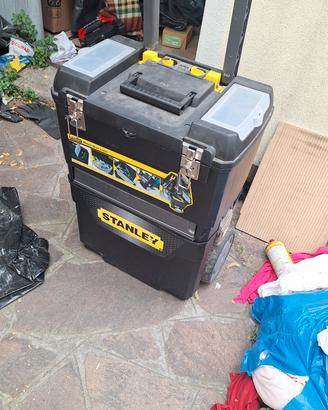 Carrello porta atrezzi