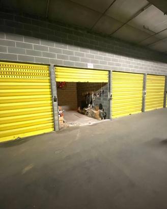 Box / Garage di 13 m² a Albenga
