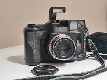 COME NUOVA Fujifilm GA645 + custodia