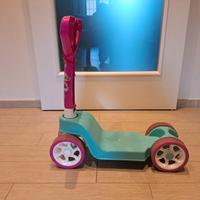 Monopattino con 4 ruote per Bambini