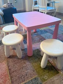 Tavolo Ikea bambina/o con 4 sgabelli