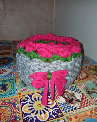 Cestini con fiore in fettuccia