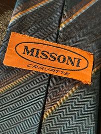 Missoni Vintage Cravatta 100% pura seta. Originale