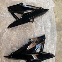 carele laterali basse aerox 50