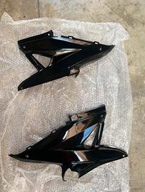 carele laterali basse aerox 50