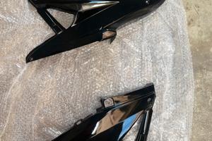 carele laterali basse aerox 50