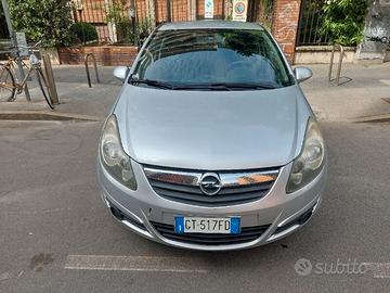 Opel Corsa 1.2 80CV 3 porte GPL-TECH Edition gomme