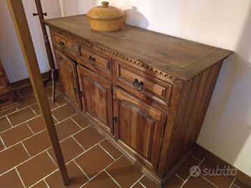 Credenza rustica in legno
