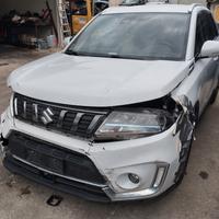 Suzuki Vitara Hybrid del 2021 1.4 turbo benzina
