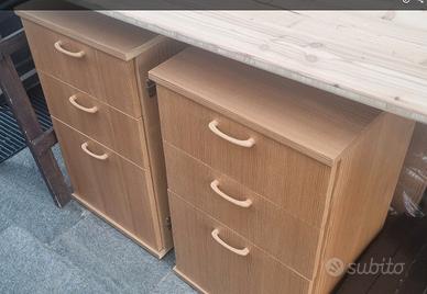 Cassettiera in legno