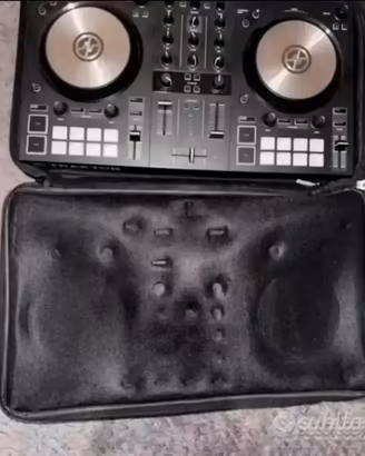 Consolle dj + cassa attiva