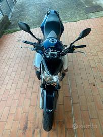 Suzuki GSR 600 - 2006