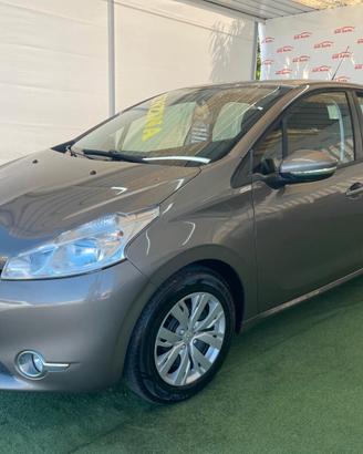 PEUGEOT 208 1.2 BENZINA 82CV