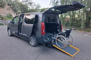 Citroen Berlingo Pianale ribassato con rampa disab