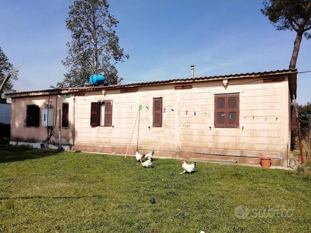 Terreno di 230000 m² a Montelibretti - Altro