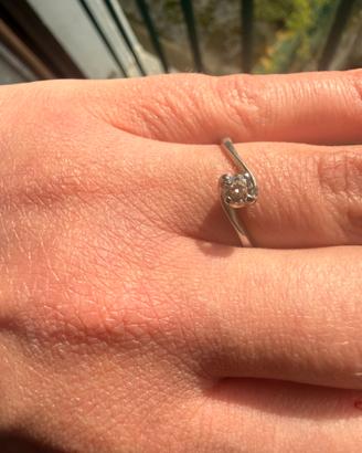 Anelli oro bianco con diamanti veri 18 k- 7gr tot