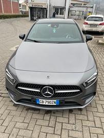 Mercedes benz A 180 PREMIUM AMG