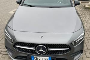 Mercedes benz A 180 PREMIUM AMG
