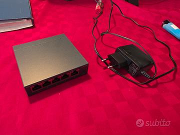 Switch TP-Link TL-SG105 Switch 5 Porte Gigabit