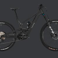 canyon torque on cf8 2024 batteria  900Wh 2025