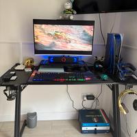 Scrivania da gaming in fibre di carbonio con led