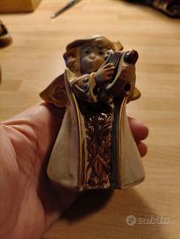 Angelo con campanella in ceramica
