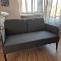 divano due posti Ikea 