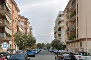 Ostia soleggiato quadrilocale ammobiliato