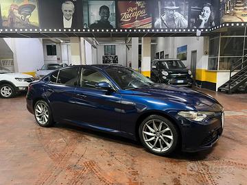 Alfa Romeo Giulia 2.2 Turbodiesel 210 CV AT8 AWD Q