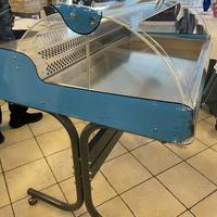 Banco frigo espositore con carrello