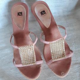 Sandalo rosa con strass