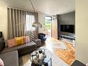 villetta-a-schiera-di-148-m²-con-4-locali-e-box-au