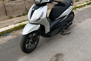 Piaggio Beverly 300 S HPE
