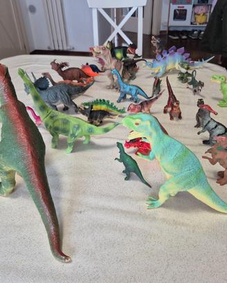 Dinosauri giocattolo