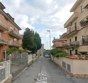 Pomezia accogliente bilocale arredato