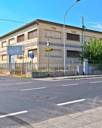 Immobile di 2350 m² con 2 locali a Castenaso