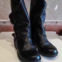 Stivali/ anfibi donna neri