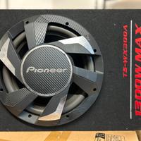 Subwoofer amplificato per auto Pioneer