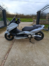 Yamaha Tmax