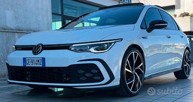 Golf  8 gtd