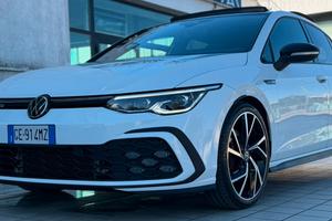 Golf  8 gtd